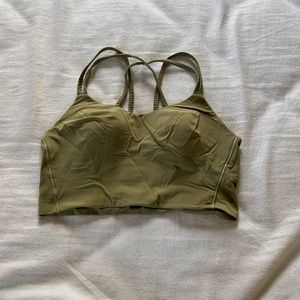 Lululemon cloud workout top green size 4-6
